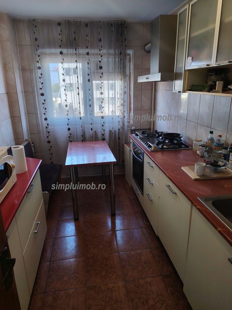 Apartament Metrou Aparatorii Patriei - 3 camere - Poză 2