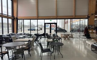 Showroom cu cladire de birouri | stradal | Roman/Neamt - de vanzare - Poză 5