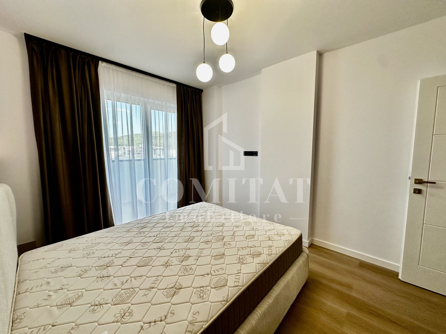 Prima închiriere! Apartament 3 camere | Parcare | Terasă | Eroilor - Poză 11