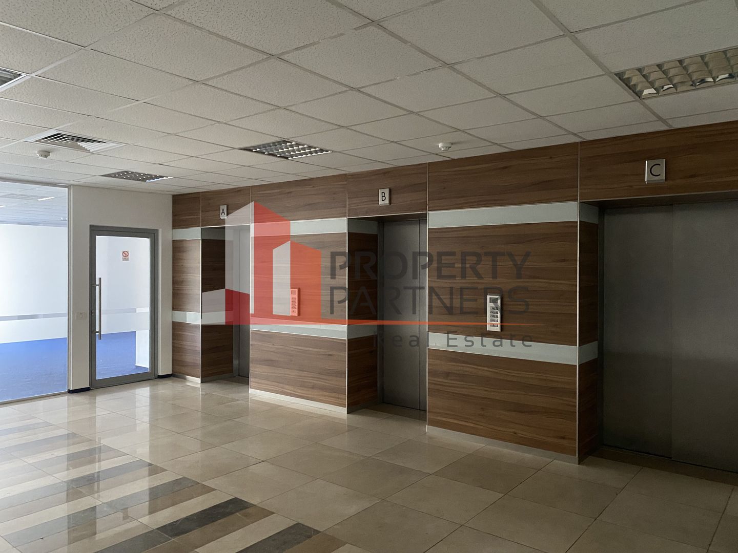 Spatiu de birou Universitate - Poză 11