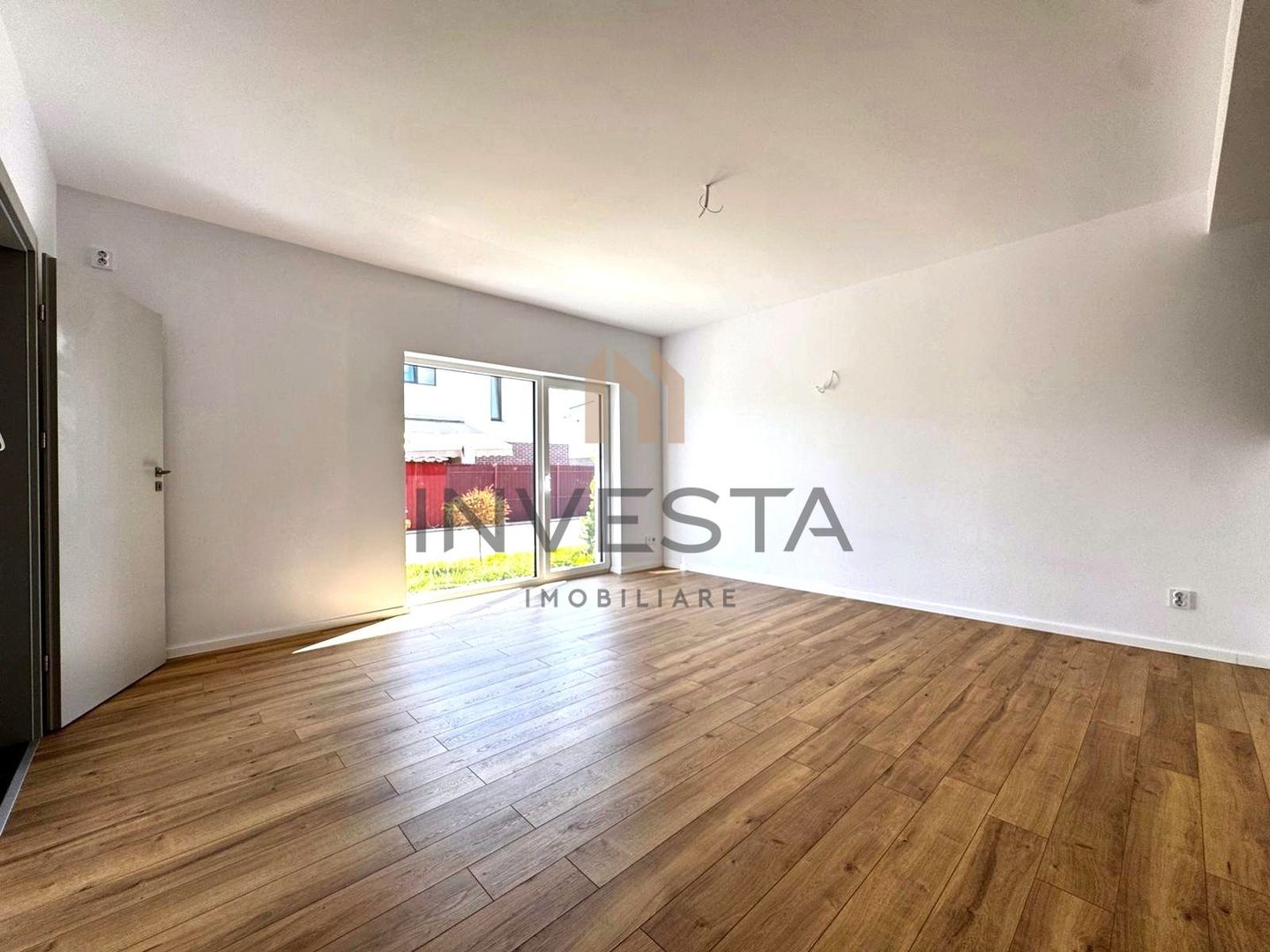 Casa tip duplex de vanzare, constructie noua,curte de 170 mp, Floresti - Poză 2