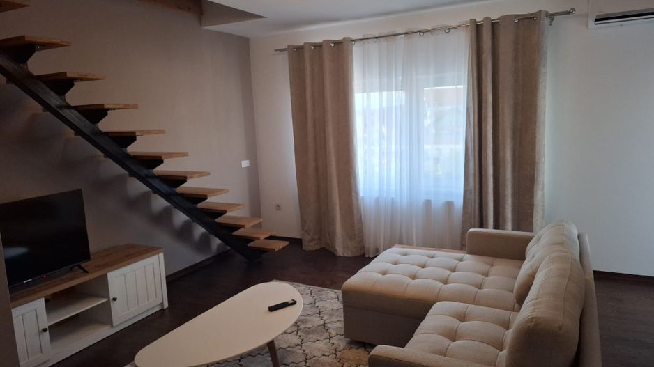 Apartament doua camere + mansarda, Selimbar, str. Brana - Poză 12