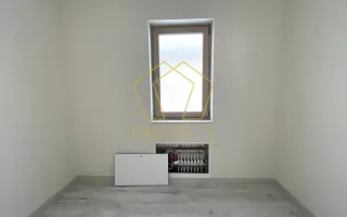 Casa despărțită prin garaj cu 5 camere | Giroc - Poză 11