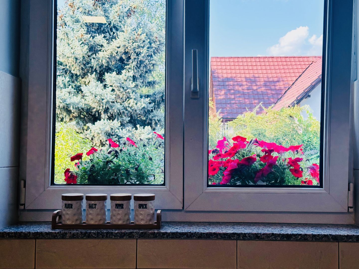 Casa individuala cu 4 dormitoare, 184 mp | Garaj & Gradina | Fropin - Poză 37