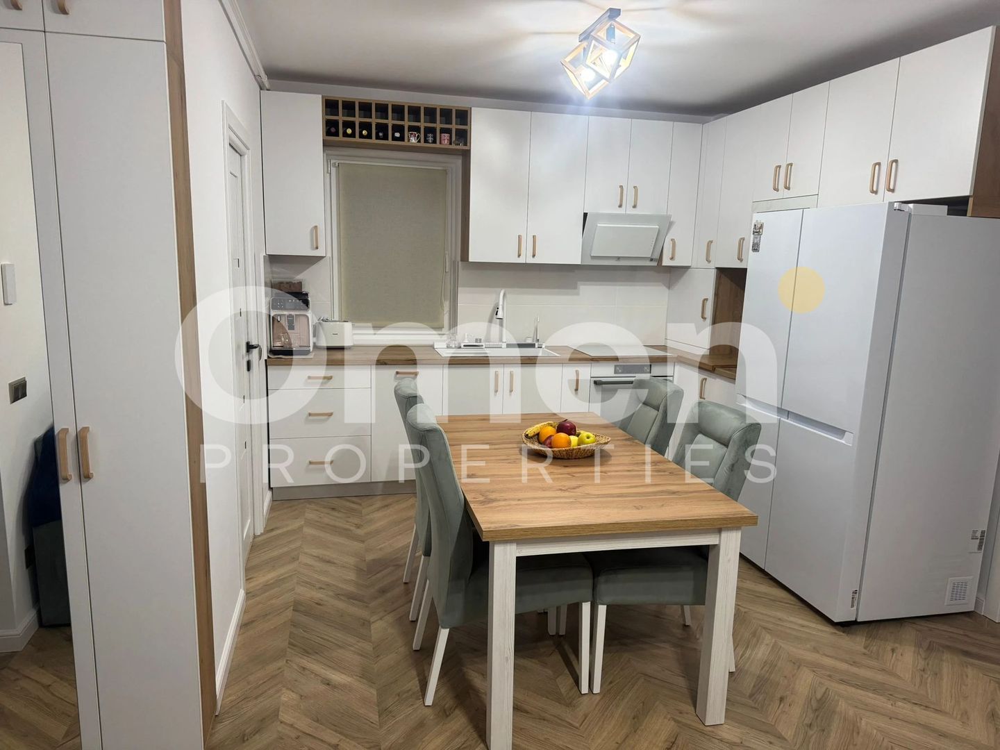 Apartament 3 camere | Zona Lămâiței | Mobilat modern | Parcare inclusa - Poză 3