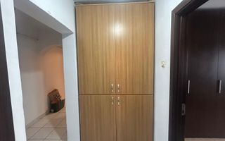 De vanzare Apartament 3 camere zona de jos - Poză 10