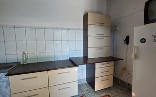 Vanzare Casa cu curte individuala, Colentina, 4 camere, garaj - Poză 3