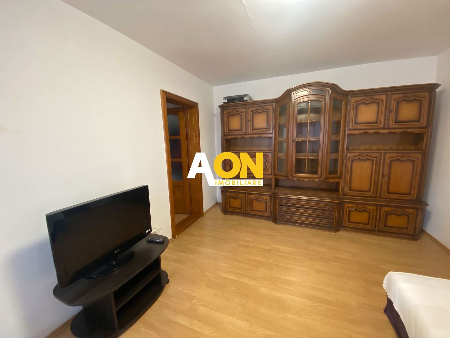 Apartament 2 Camere, Etaj 3, Loc de Parcare, Cetate - Poză 10