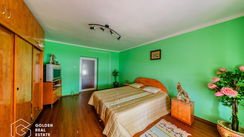 Casa situata in comuna Seitin, la cheie - Poză 6