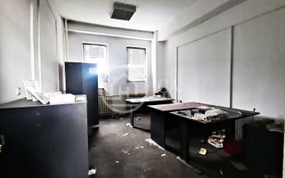 Spatiu comercial cu 15 camere de inchiriat in zona Decebal Oradea - Poză 4