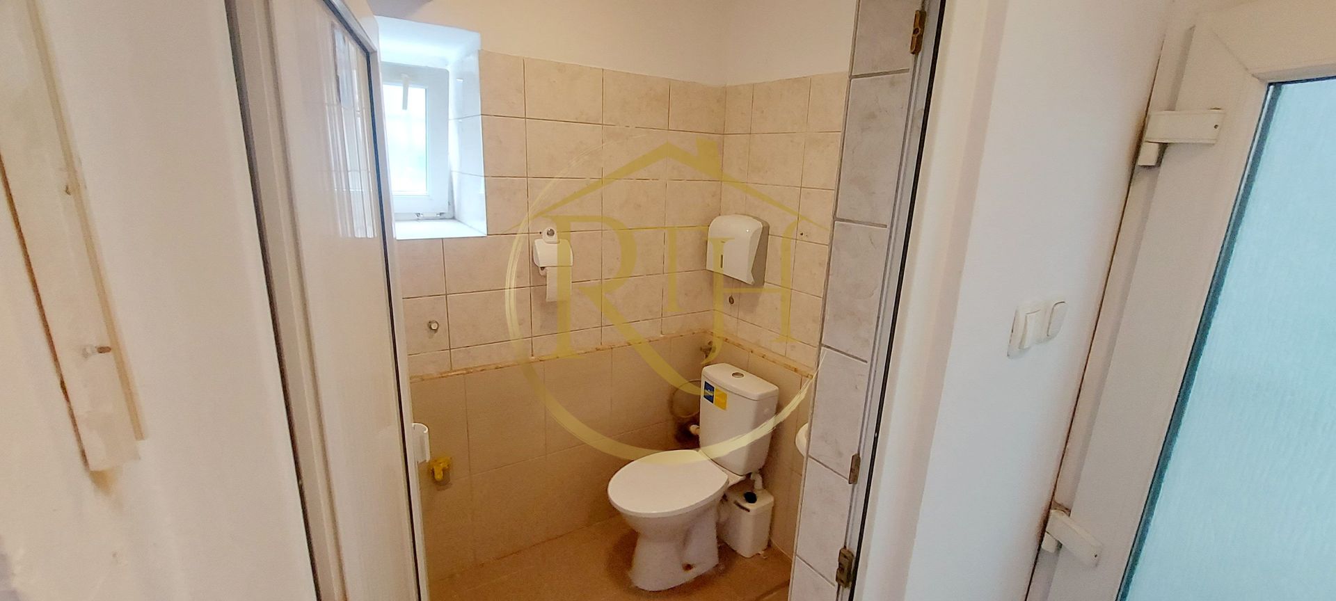 Închiriez spațiu comercial 4 camere–Zona Centrală – 77 mp utili. - Poză 13