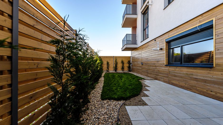 Direct de la DEZVOLTATOR. Apartament cu grădina și garaj - Poză 2