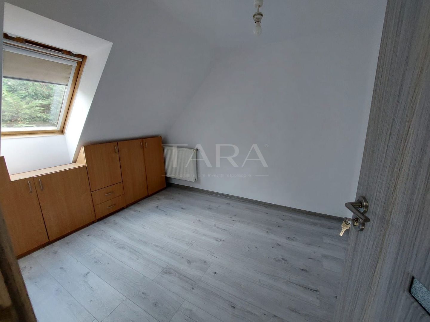 Casa duplex de vis în Florești – spațiu, lumină și grădină proprie. - Poză 7