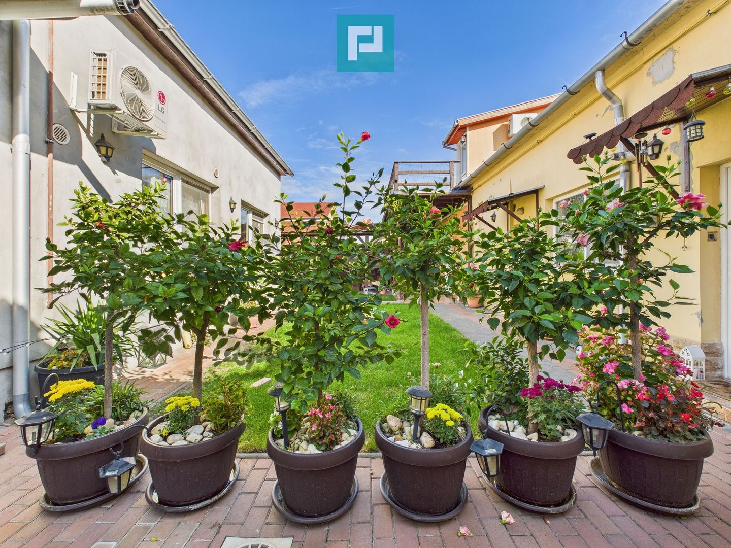 Apartament cochet și modern la casă în Grădiște - Poză 14