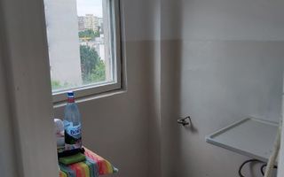 Dristor Garsoniera Nemobilata Aproape de Metrou - Poză 7