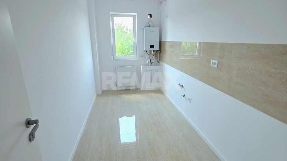 Apartament cu 3 camere în București, România - Poză 4