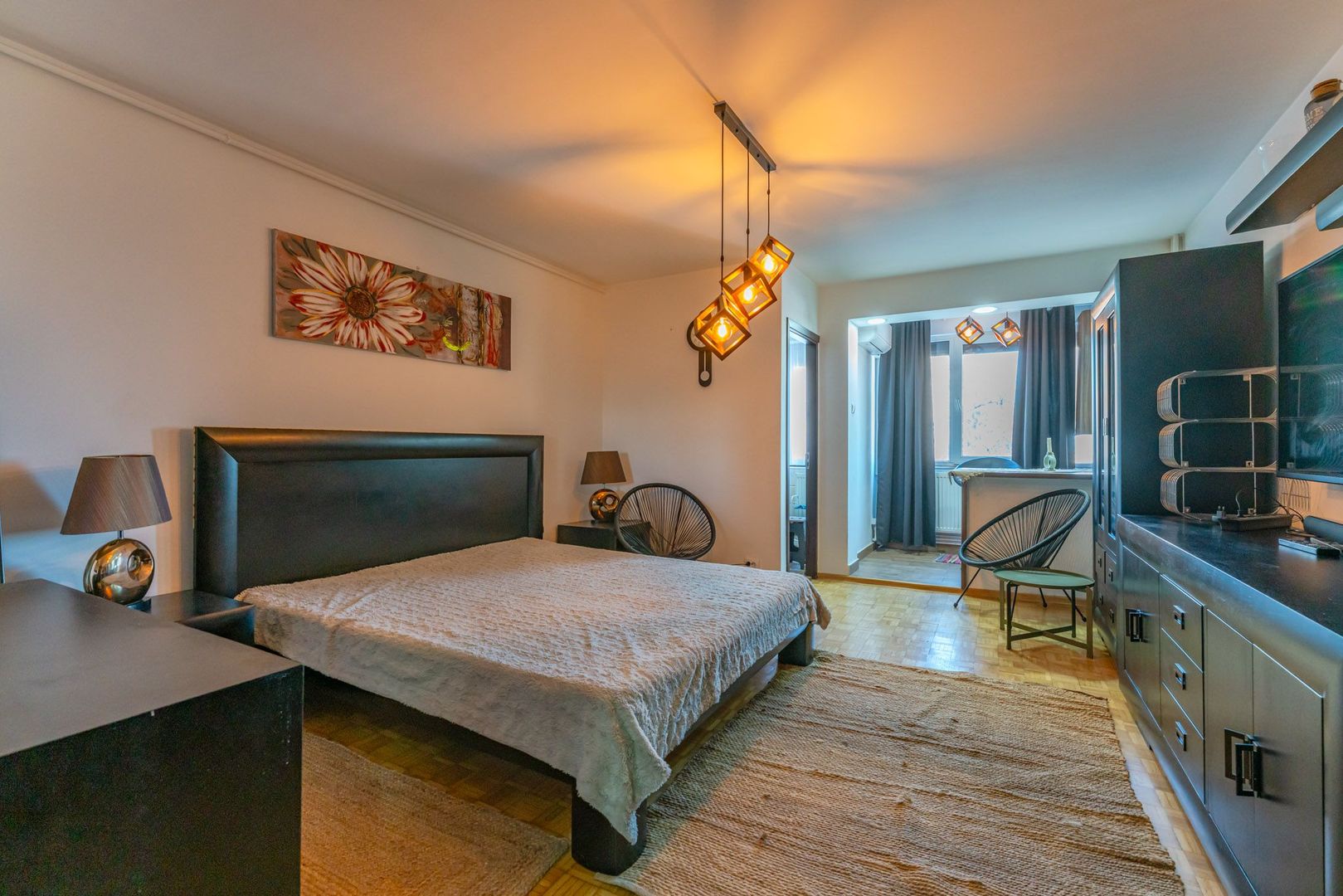 Închiriere garsonieră Brașov, Astra: Aer condiționat, centrală proprie - Poză 1