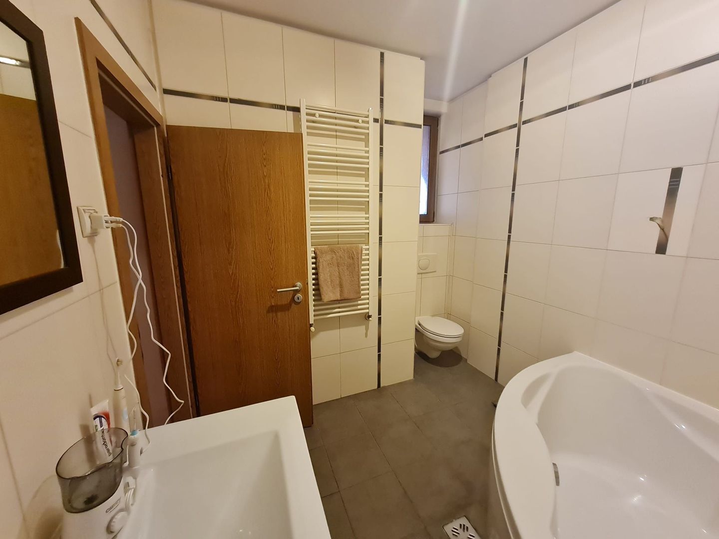 Vila individuala,la 10 min de Piața Victoriei! - Poză 20