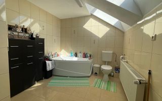 Casa cu panorama superba in Dambul Rotund! - Poză 17