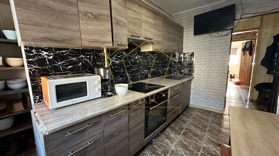 Apartament spatios cu 4 camere | Zona Sagului - Poză 8