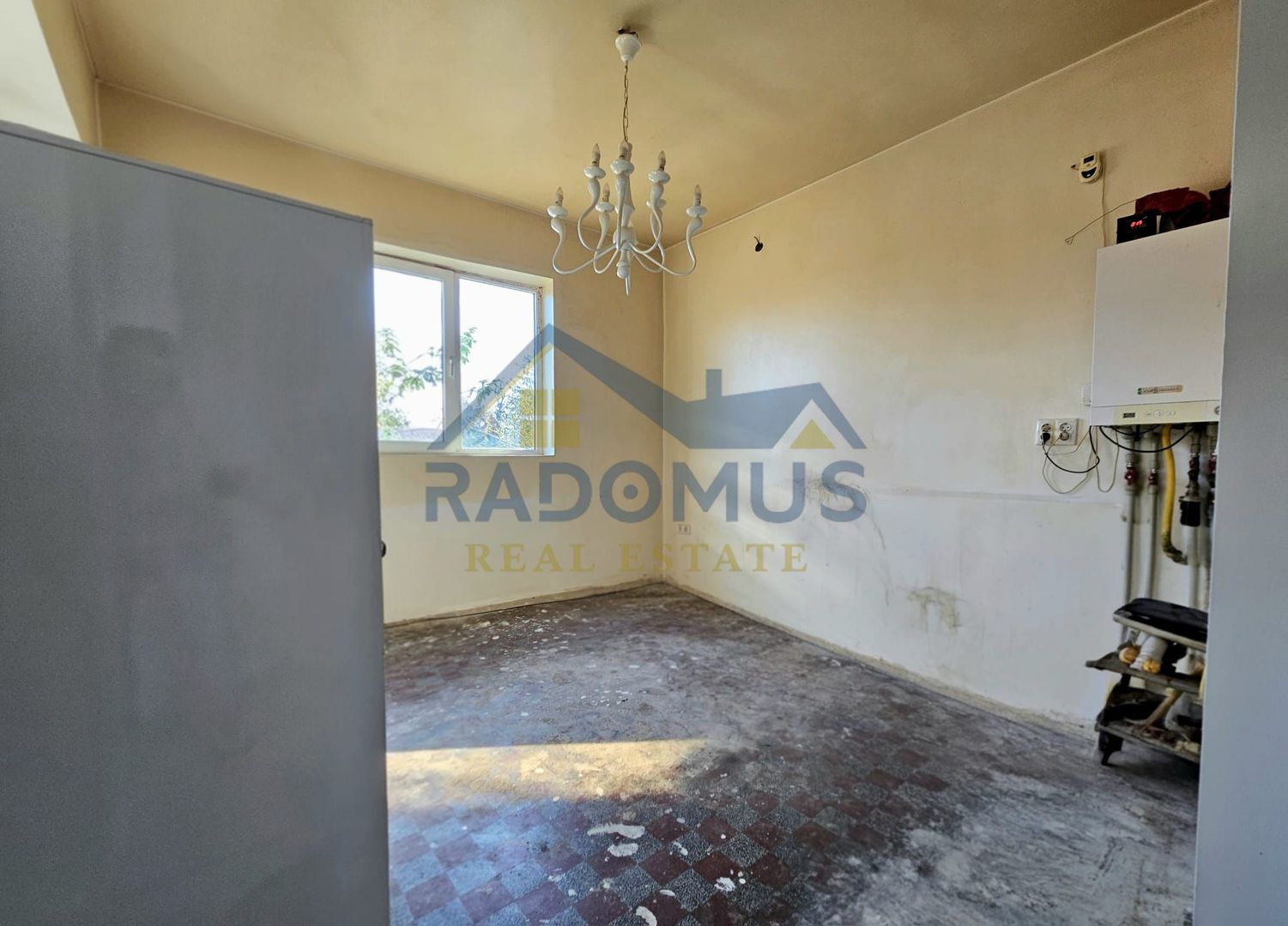 Ap. 4 cam. cu curte proprie+boxă– Str. Diligenței  - Central-Ploiești - Poză 9