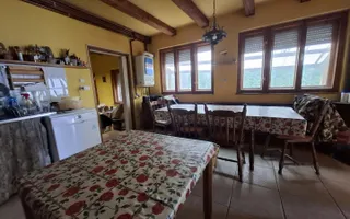 Casă cu doua corpuri de cladire de vânzare în Cornățel (an constructie 2003) - Poză 19