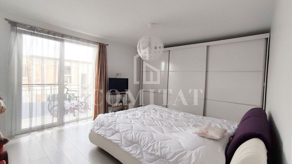 Apartament 3 camere | Etaj intermediar | Zona Porii - Poză 1