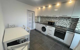 Apartament 2 camere, mobilat lux, piata Victoriei, vedere panoramică - Poză 2