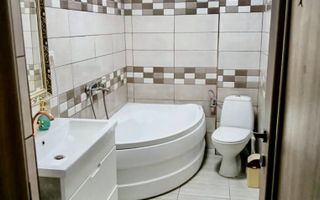Apartament 3 camere - zona Tractorul - Poză 8