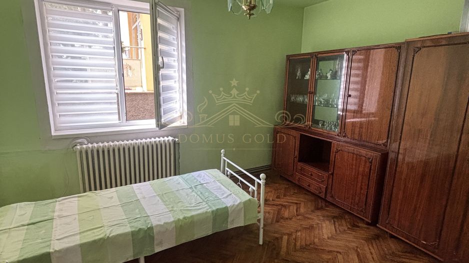 Apartament semidecomandat cu dormitor și living | Grigorescu – Strada - Poză 4