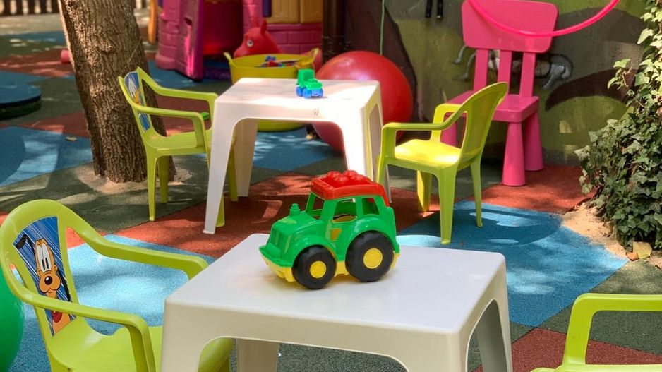 Restaurant de prestigiu cu 30 ani de traditie Parcul Carol - Poză 9