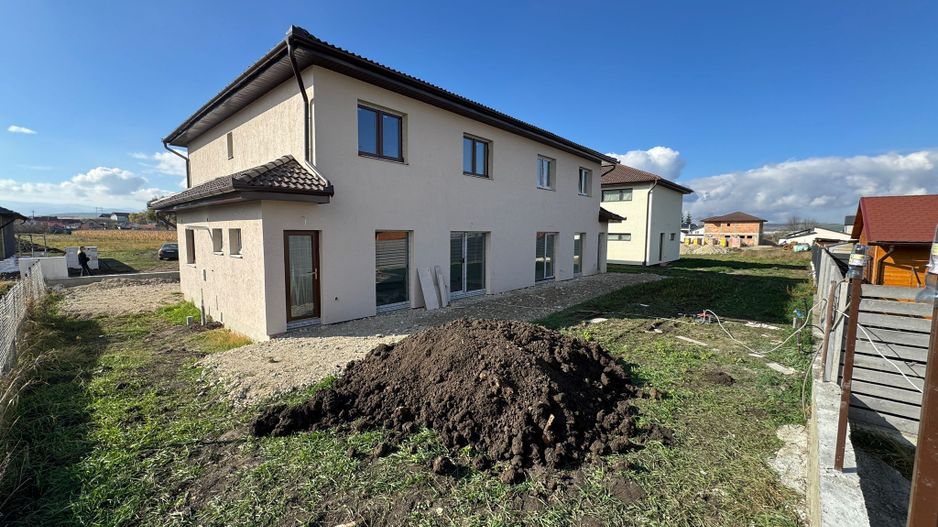 OFERTA! - Casa duplex NOUA  Sura Mica - Sibiu - Poză 4