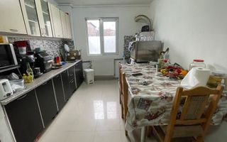 Apartament 3 camere,parter,confort sporit,bloc izolat - Poză 3