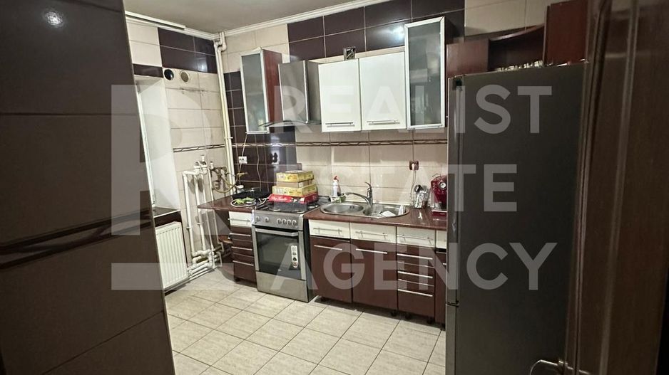 Casă în zonă centrală, Cantemir, Iași, pentru locuință sau bussines - Poză 5