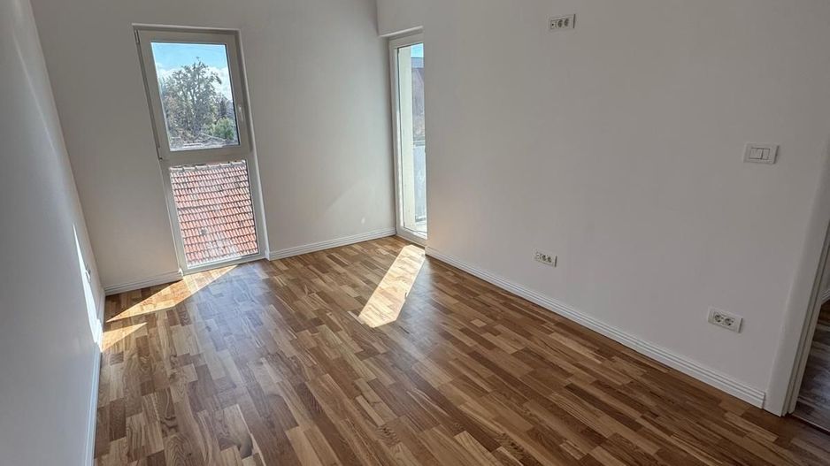 De vânzare apartament 3 camere Open Space Micalaca Arad, Bloc Nou. - Poză 5