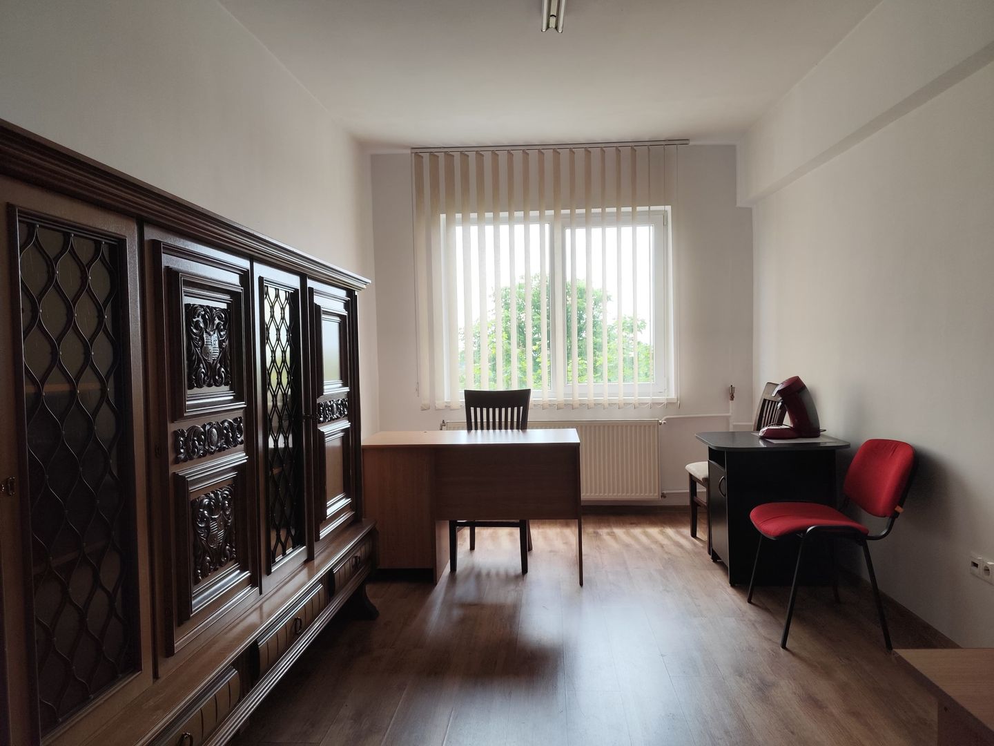 Spatii de birouri cu 1 - 2 incaperi situat pe Calea Borsului, Oradea - Poză 13
