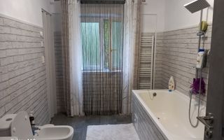 ageuropa.ro vinde apt. 2 cam RENOVAT 78mp utili etajul 1 în Micro 17. - Poză 1