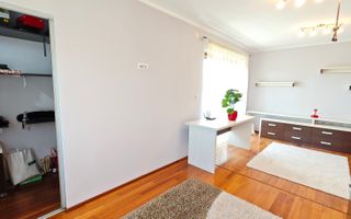 Pretabil office, camin, clinica, invatamant. 3 cai acces in cladire. - Poză 15