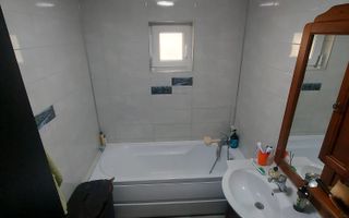 Se vinde apartament 3 camere/ultracentral/Focsani/parter - Poză 6