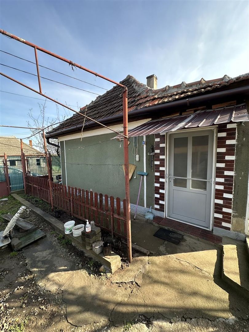 Casa cu teren de 325 mp pe Gh Doja - Poză 1