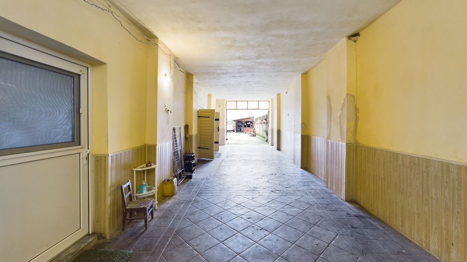 Casă cu 8 camere zona Aradul Nou - Poză 4