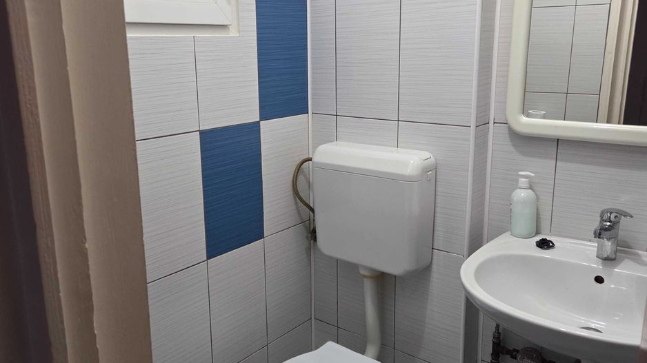 De vanzare apartament 3 camere Gorjului - Poză 7