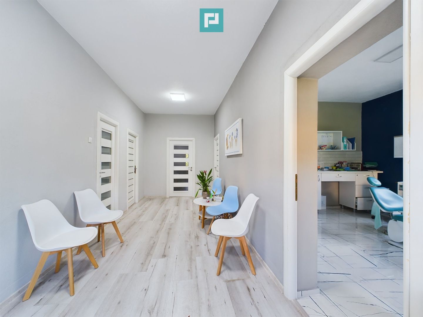 Proprietate multifuncțională într-o locație Centrală - Poză 1