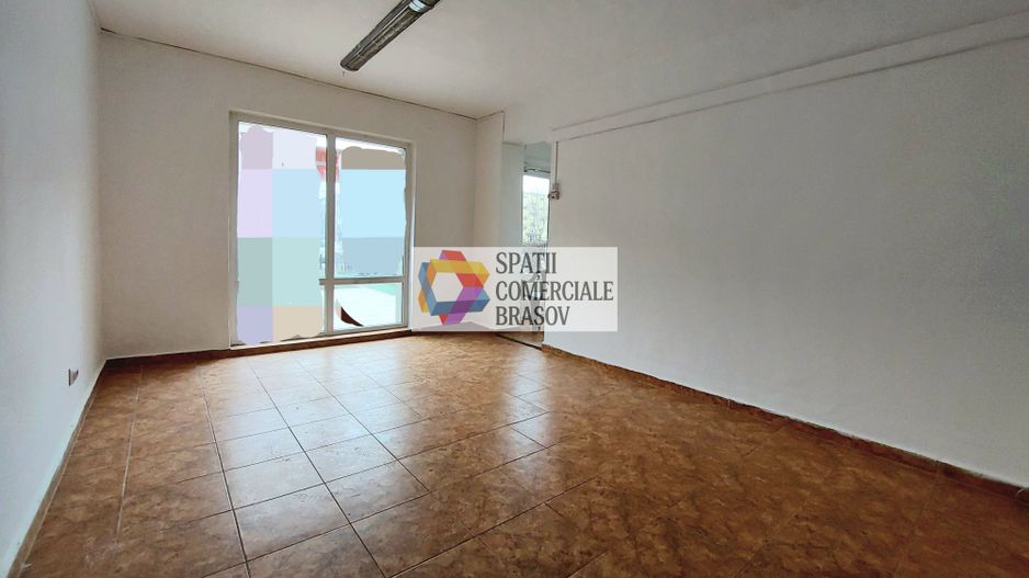 Spatiu comercial de închiriat - 30 mp # spatii-comerciale-brasov.ro - Poză 2