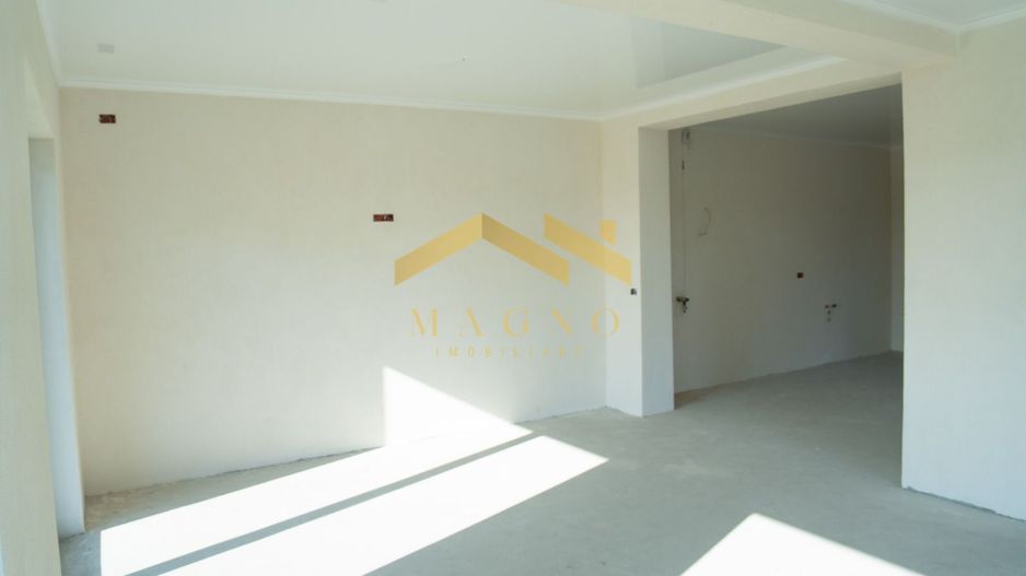 VILA noua 4 camere  + 2 locuri cu fundatie Vladimirescu zona Europa - Poză 13