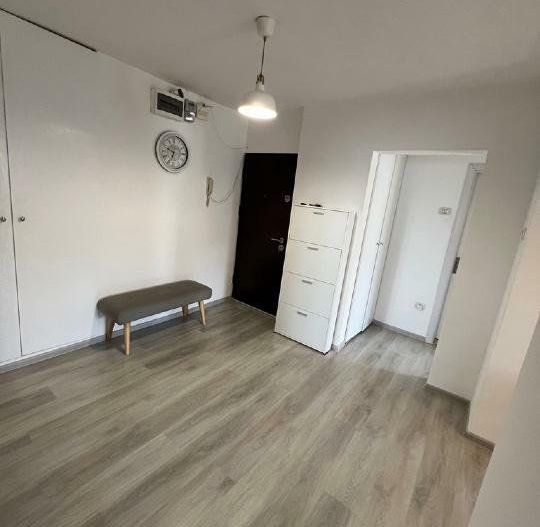 Apartament 4 camere renovat complet  Apărătorii Patriei 89 mp - Poză 2