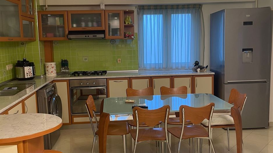 De vanzare Apartament 3 camere Matei Basarab, Calarasi, Central - Poză 8