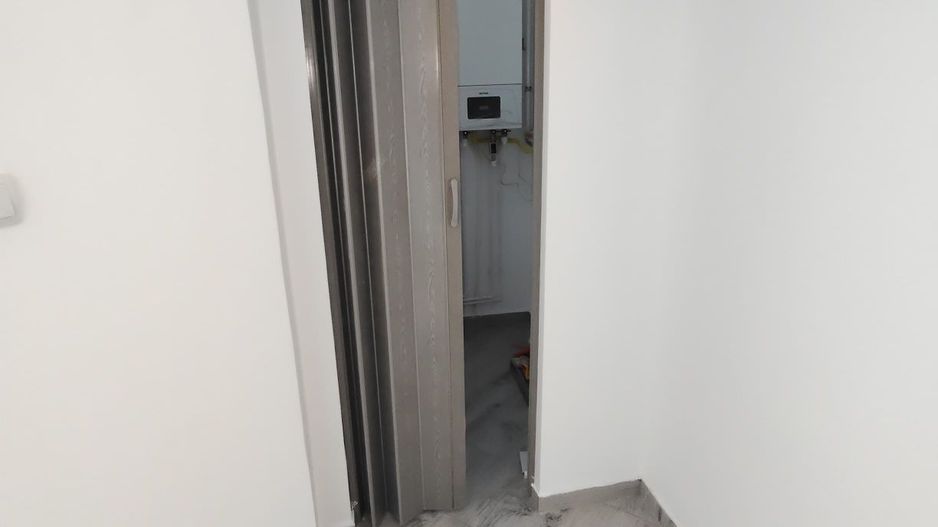 Apartament 2 camere finisat ,micro 16, etaj 2 - Poză 2