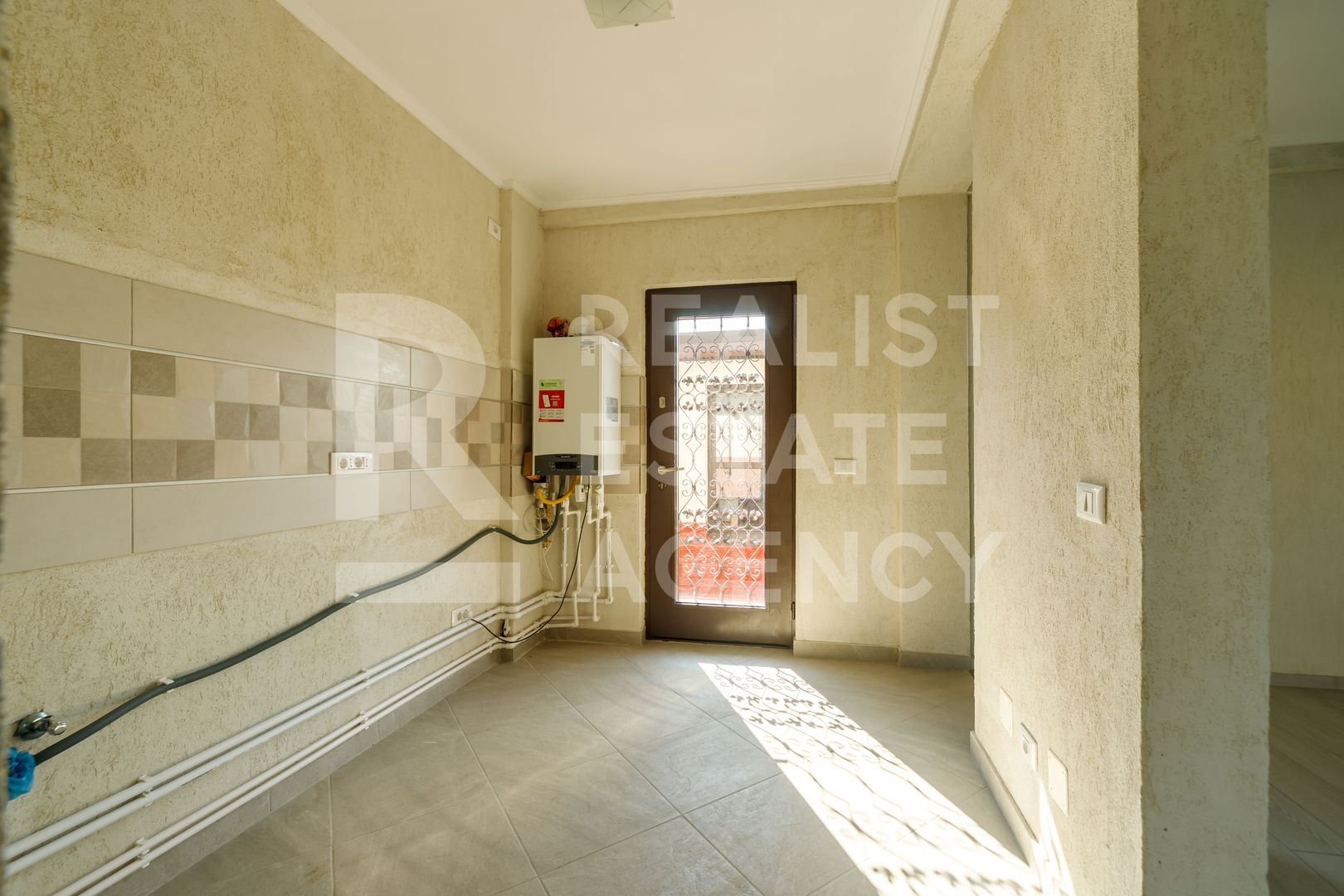 Vânzare, casă cu 4 camere, loc. Măgurele, Ilfov - Poză 12