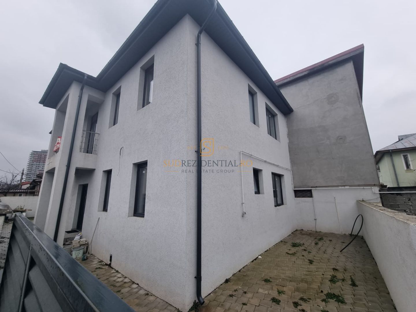 Casă spațioasă de vânzare – Sector 4, Metrou Aparatorii Patriei - Poză 4